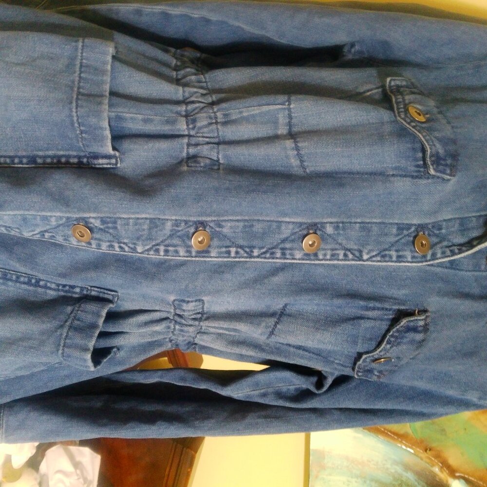 J JILL DENIM MED PETITE JACKET WITH HIDDEN DRAWSTRING - Picture 5 of 6